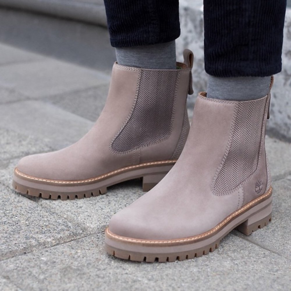 Timberland Women's Courmayeur Valley Chelsea SZ10